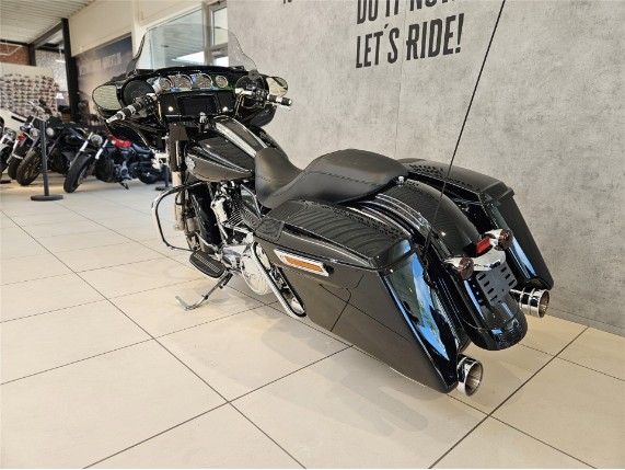 HARLEY-DAVIDSON FLHXS Street Glide Special, 0008527
