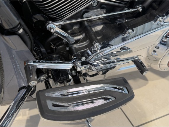 HARLEY-DAVIDSON FLHXSE CVO Street Glide, 0011143
