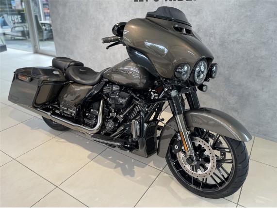 Harley-Davidson FLHXSE CVO Street Glide, 5HD1PXL45MB953098