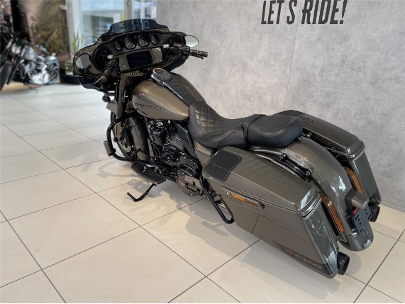 Harley-Davidson FLHXSE CVO Street Glide, 5HD1PXL45MB953098