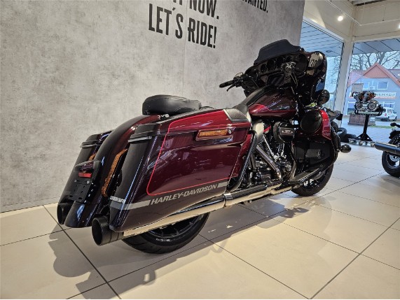 HARLEY-DAVIDSON FLHXSE CVO Street Glide, 5HD1PXLC5KB954532