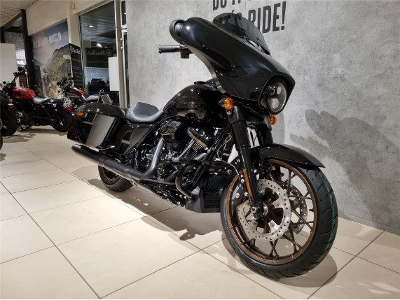 HARLEY-DAVIDSON FLHXST Street Glide ST, 5HD1ABL4XNS660805