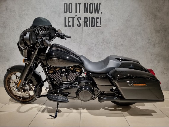 HARLEY-DAVIDSON FLHXST Street Glide ST, 5HD1ABL4XNS660805