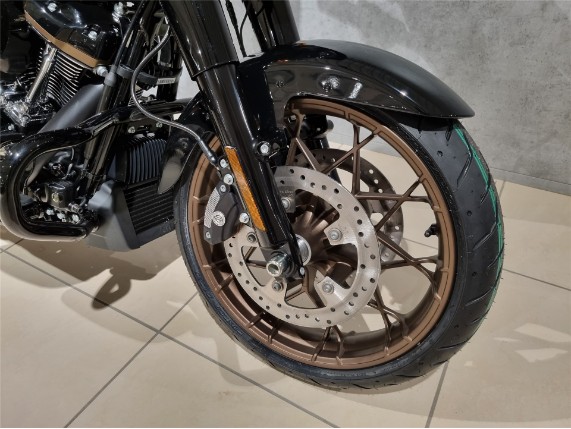 HARLEY-DAVIDSON FLHXST Street Glide ST, 5HD1ABL4XNS660805
