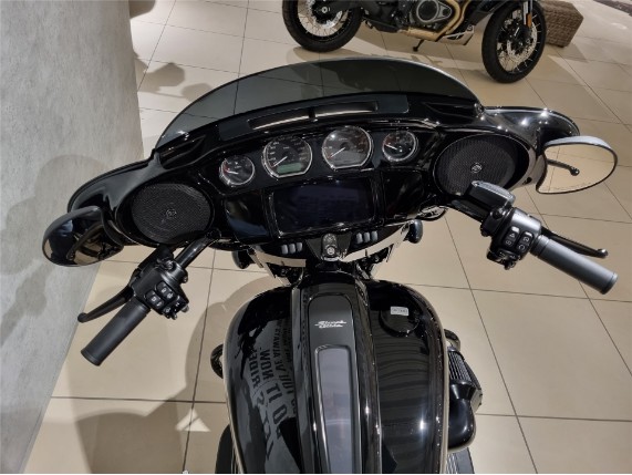 HARLEY-DAVIDSON FLHXST Street Glide ST, 5HD1ABL4XNS660805