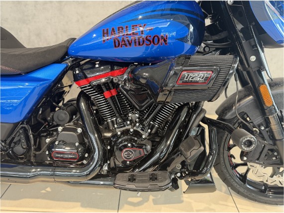 HARLEY-DAVIDSON FLHXSTSE CVO Street Glide ST, 0011279