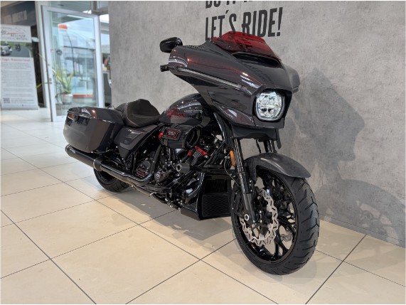 HARLEY-DAVIDSON FLHXSTSE CVO Street Glide ST, 0011405