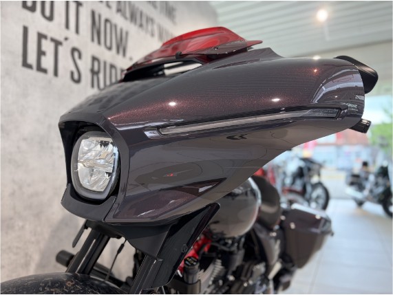 HARLEY-DAVIDSON FLHXSTSE CVO Street Glide ST, 0011405
