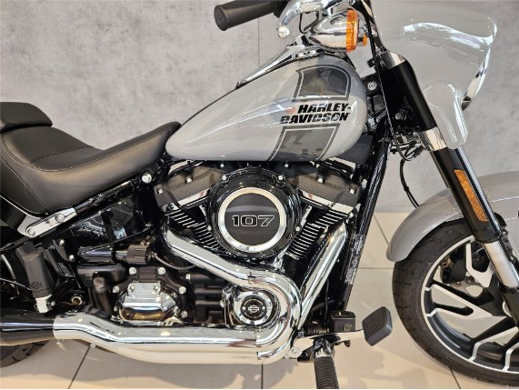 HARLEY-DAVIDSON FLSB Softail Sport Glide, 5HD1YMJ41RS044524
