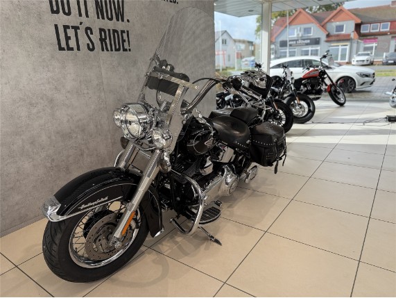 HARLEY-DAVIDSON FLSTC Heritage Classic, 0010811