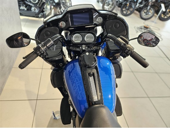 HARLEY-DAVIDSON FLTRK Road Glide Limited, 0010365