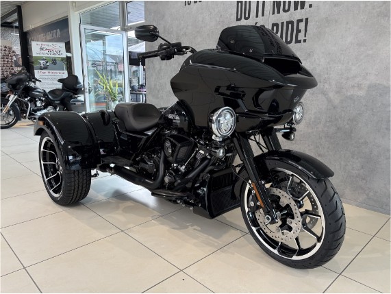 Harley-Davidson FLTRT Road Glide 3, 0011417