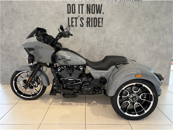 Harley-Davidson FLTRT Road Glide 3, 0011418