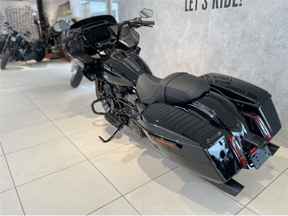 HARLEY-DAVIDSON FLTRX Road Glide, 0010258