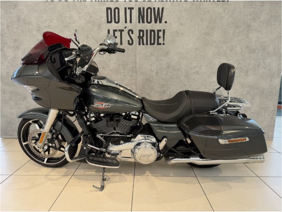 HARLEY-DAVIDSON FLTRX Road Glide, 0010749