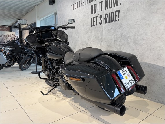HARLEY-DAVIDSON FLTRX Road Glide, 0010877