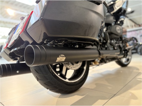 HARLEY-DAVIDSON FLTRX Road Glide, 0010877