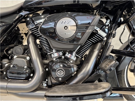 HARLEY-DAVIDSON FLTRX Road Glide, 0010877