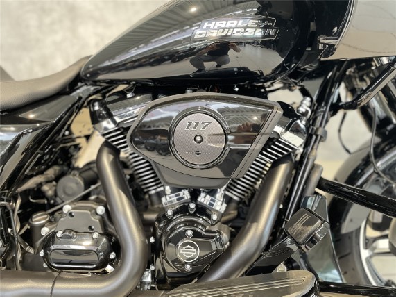 HARLEY-DAVIDSON FLTRX Road Glide, 0010878