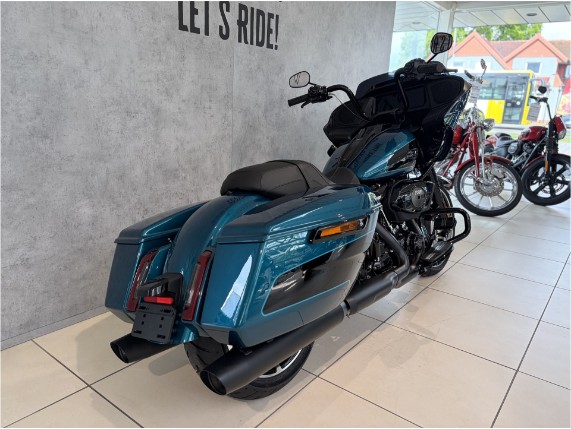 HARLEY-DAVIDSON FLTRX Road Glide, 0011182
