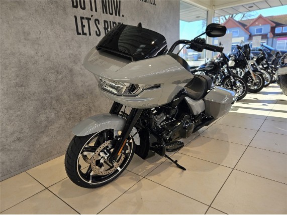 HARLEY-DAVIDSON FLTRX Road Glide, 0011183