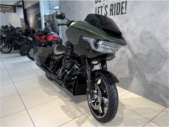 HARLEY-DAVIDSON FLTRX Road Glide, 0011555