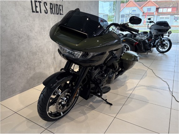 HARLEY-DAVIDSON FLTRX Road Glide, 0011555