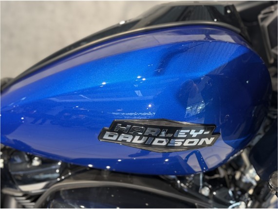 HARLEY-DAVIDSON FLTRX Road Glide, 0011577