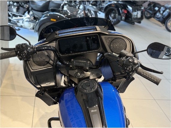 HARLEY-DAVIDSON FLTRX Road Glide, 0011577