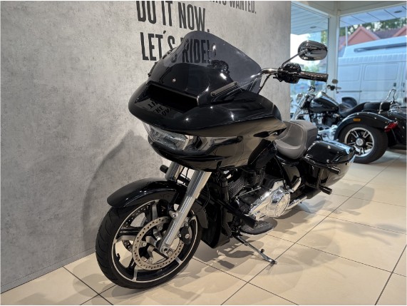 HARLEY-DAVIDSON FLTRX Road Glide, 0011592