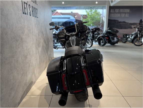 HARLEY-DAVIDSON FLTRX Road Glide, 0011592