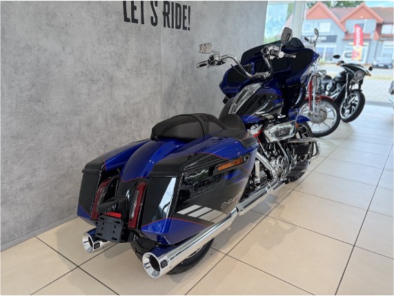 HARLEY-DAVIDSON FLTRXSE CVO Road Glide, 0011273