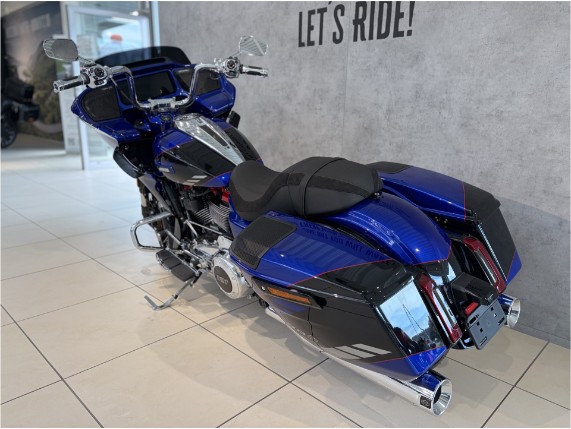 HARLEY-DAVIDSON FLTRXSE CVO Road Glide, 0011273