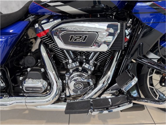 HARLEY-DAVIDSON FLTRXSE CVO Road Glide, 0011273