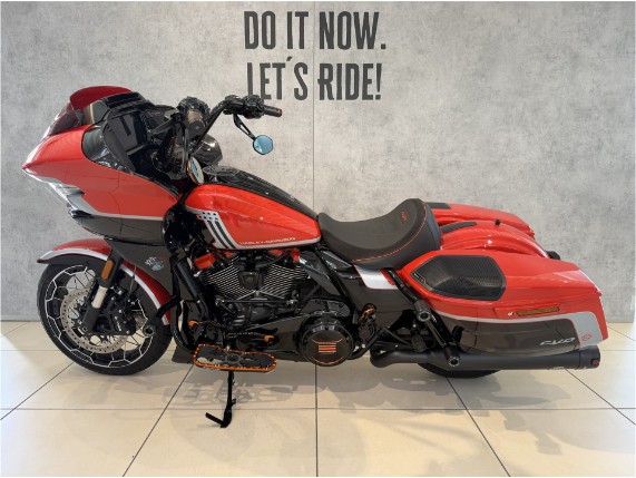 HARLEY-DAVIDSON FLTRXSE CVO Road Glide mit J&H, 0009866