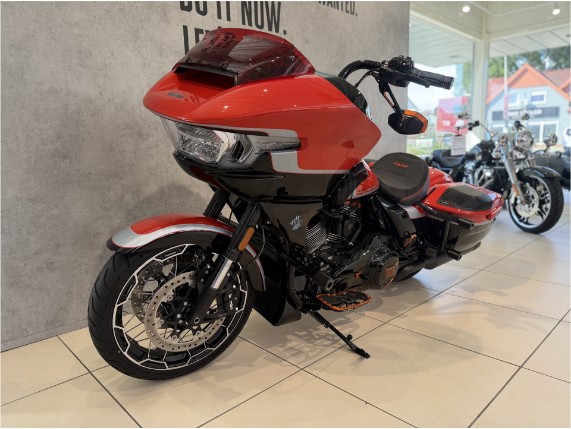 HARLEY-DAVIDSON FLTRXSE CVO Road Glide mit J&H, 0009866