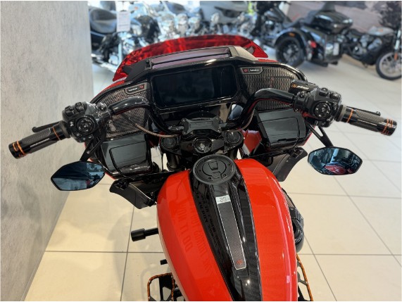 HARLEY-DAVIDSON FLTRXSE CVO Road Glide mit J&H, 0009866