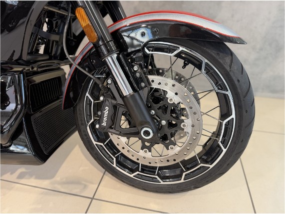 HARLEY-DAVIDSON FLTRXSE CVO Road Glide mit J&H, 0009866