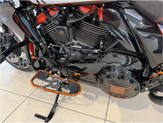 HARLEY-DAVIDSON FLTRXSE CVO Road Glide mit J&H, 0009866