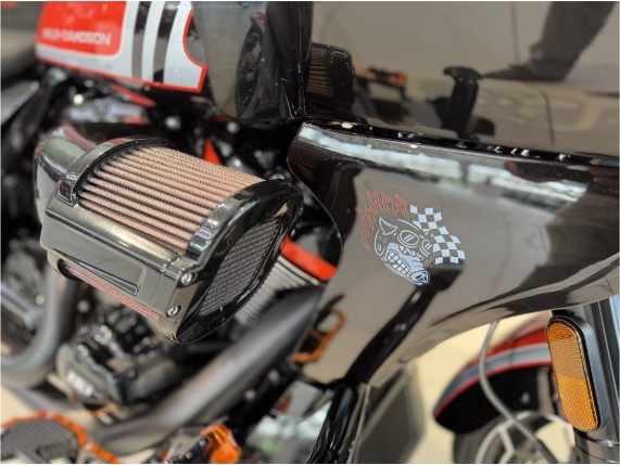 HARLEY-DAVIDSON FLTRXSE CVO Road Glide mit J&H, 0009866