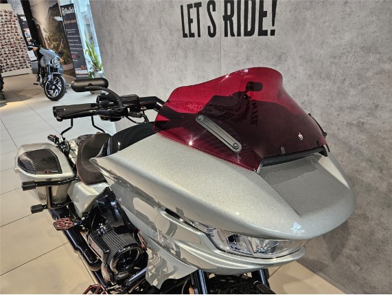 HARLEY-DAVIDSON FLTRXSTSE CVO Road Glide ST, 0010148