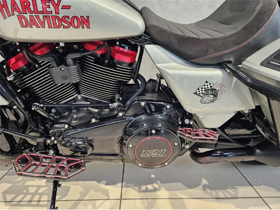 HARLEY-DAVIDSON FLTRXSTSE CVO Road Glide ST, 0010148