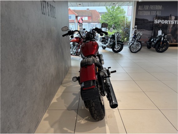 HARLEY-DAVIDSON FXBB Softail Street Bob, 0011305