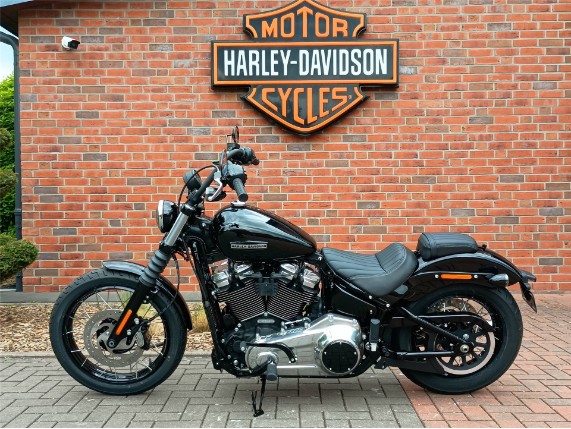 HARLEY-DAVIDSON FXBB Softail Street Bob, 0011321