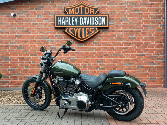 HARLEY-DAVIDSON FXBB Softail Street Bob, 0011324