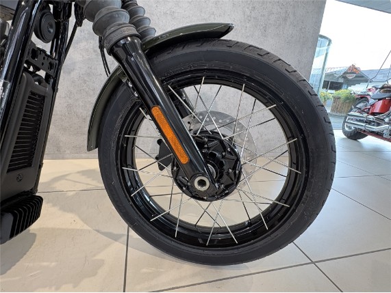HARLEY-DAVIDSON FXBB Softail Street Bob, 0011501