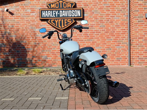 HARLEY-DAVIDSON FXBB Softail Street Bob 117, 0010267