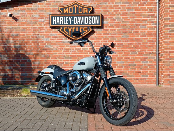 HARLEY-DAVIDSON FXBB Softail Street Bob 117, 0010267