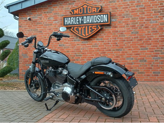 HARLEY-DAVIDSON FXBB Softail Street Bob 117, 0010333