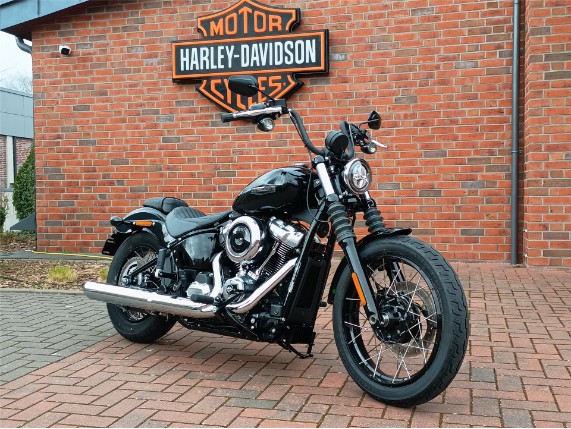 HARLEY-DAVIDSON FXBB Softail Street Bob 117, 0010333